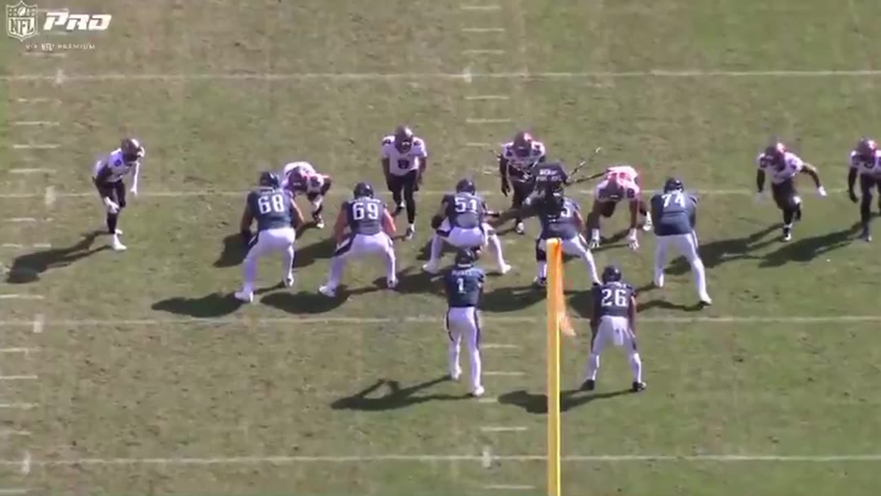 Jalen Hurts inaccurate throws, unable to read the blitz. Philadelphia Eagles QB problems