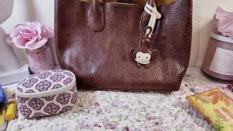 What’s in my Portland Leather Raindrop Bag in Cinnamon Bear🐻