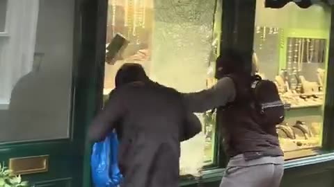 A jewellery robbery in Richmond London this morning