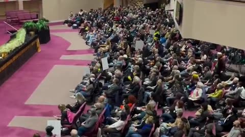 More than 1,000 New Yorkers are training to protest ICE in NYC.