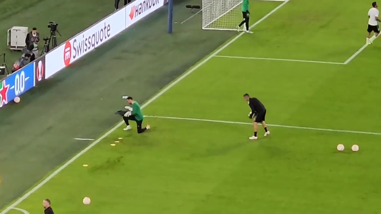 Real Betis Goalkeepers (Roma vs Betis) (UEFA Europa League)