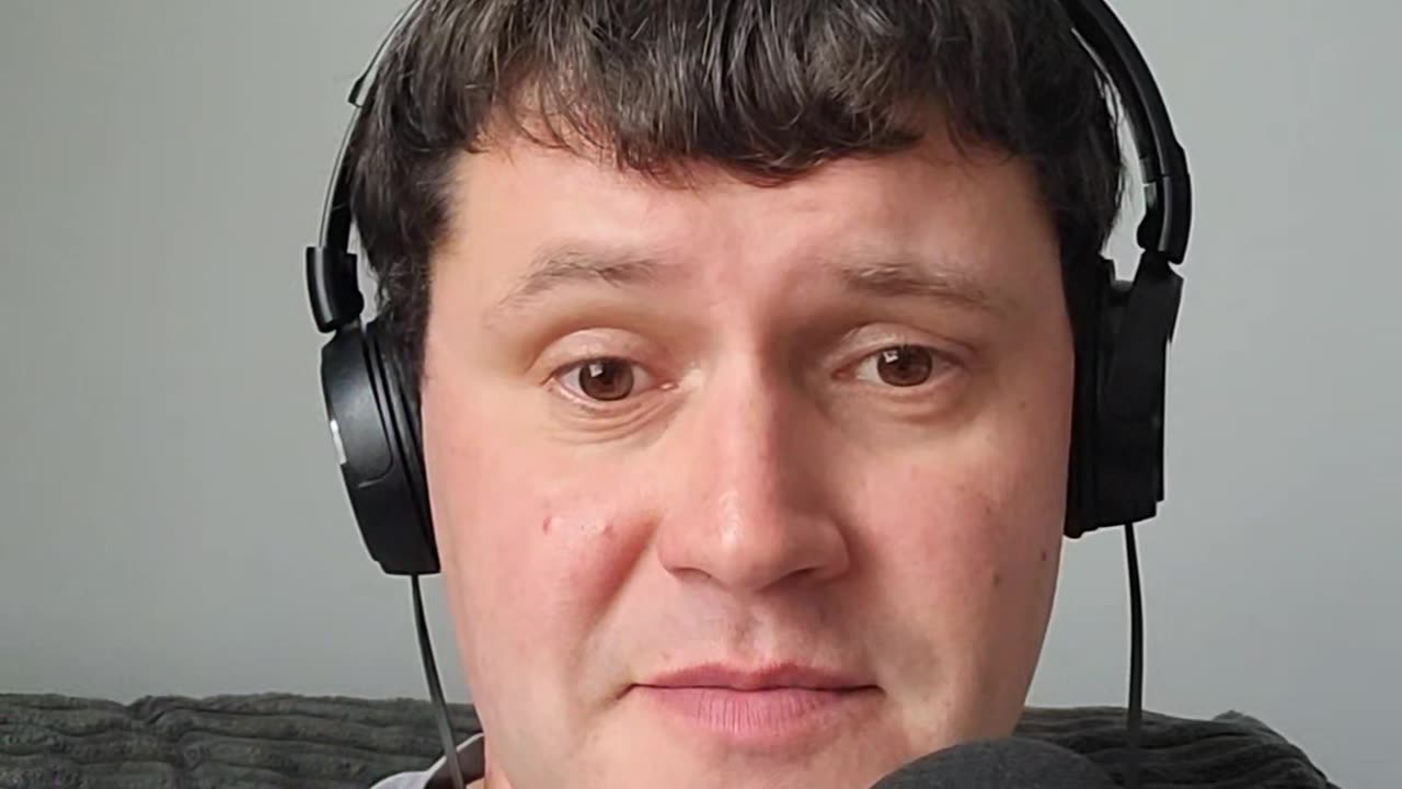 Donor writes Check for the military 🪖