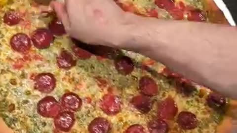 The Viral Pesto Pepperoni Pizza Taking Over NYC!