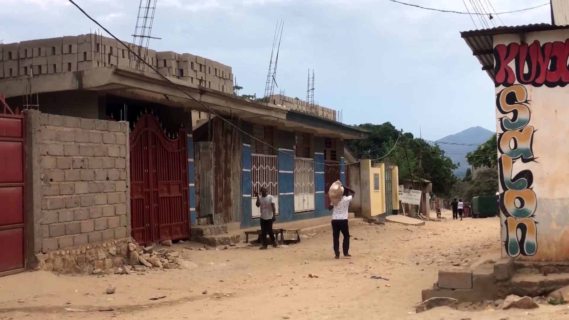 Gunfire heard in Congos Uvira as clashes approach the city