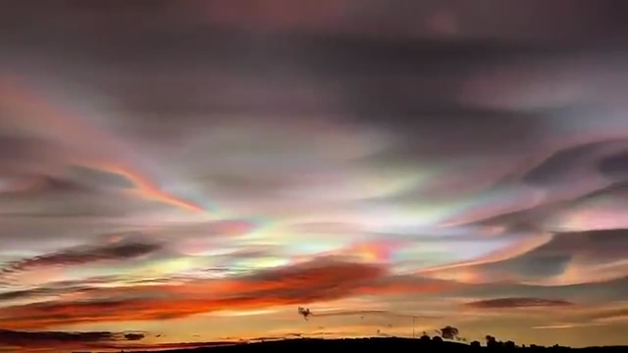 Incredible Polar Stratospheric Clouds