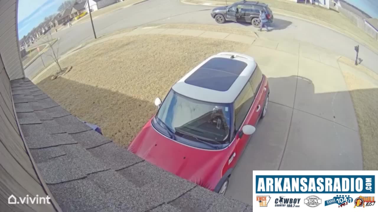 WATCH: Door-To-Door Suspect Caught On Camera In Prairie Grove Arkansas