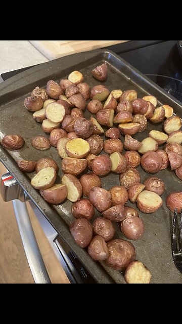 Sheet Pan Roasted potatoes