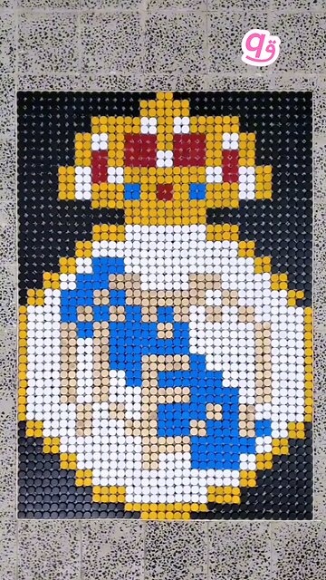 We made #RealMadrid logo from 1,872 bottle caps! ⚽👑