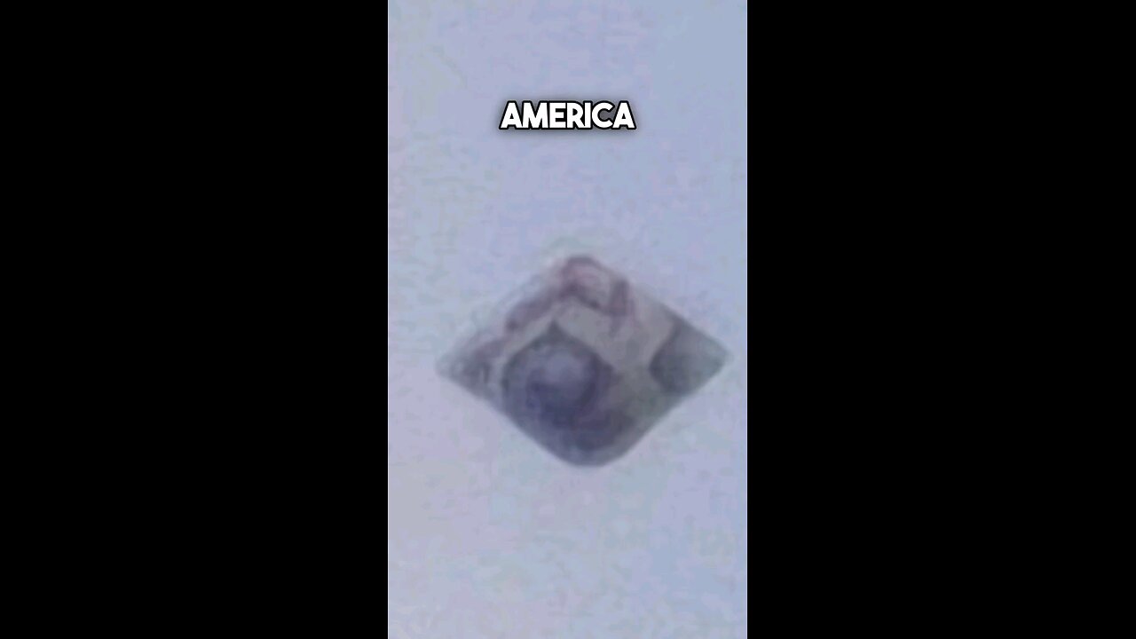 Mysterious UFO Spotted in South America: 40-Minute Sighting Captured!