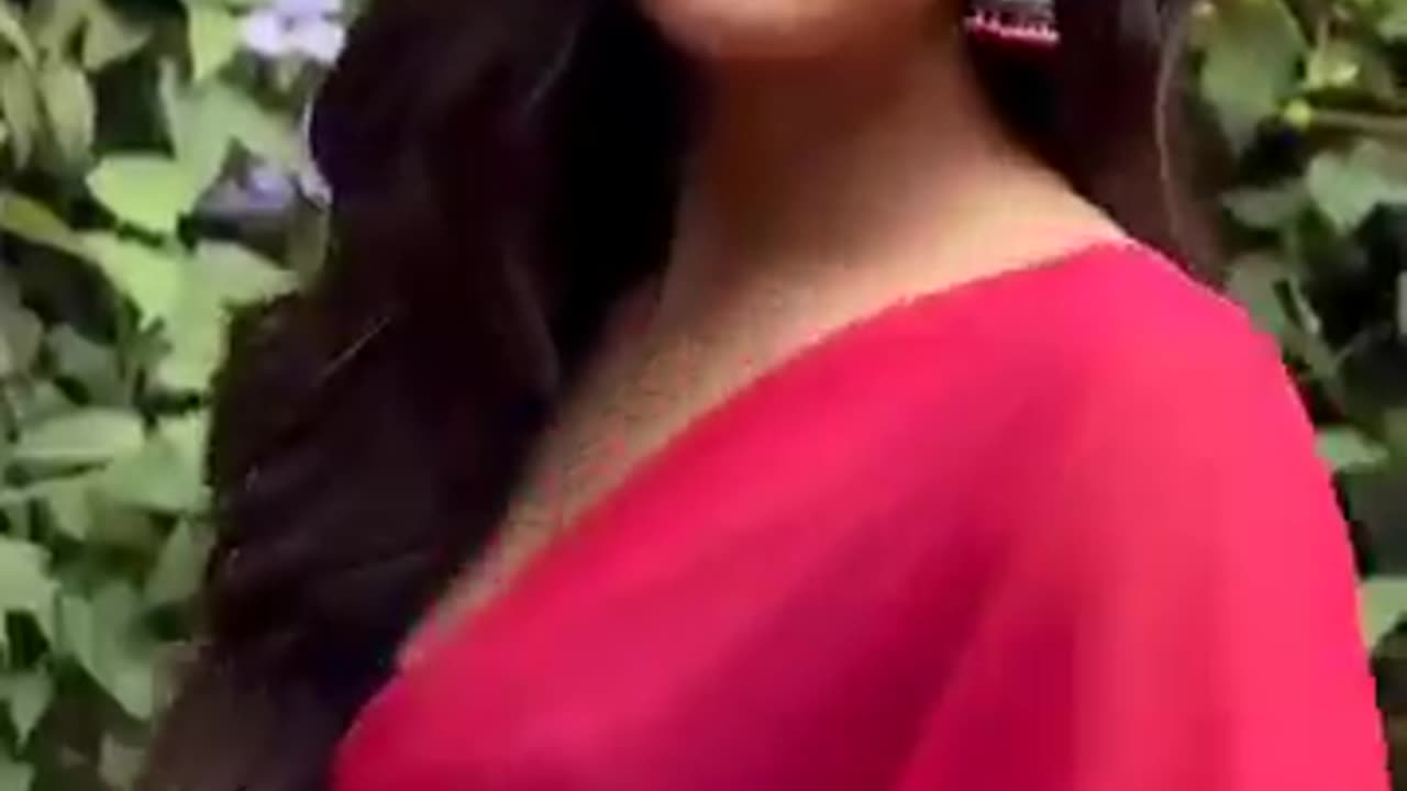 Indian bhabhi Hot Body Scene ❤️ new year wishes to you and your