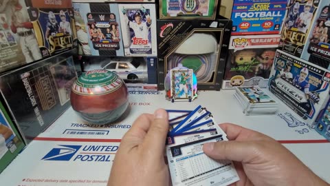 Merry Christmas. Opening some Topps baseball cards