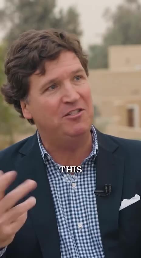 Tucker Carlson vs Ignorant Piers Morgan