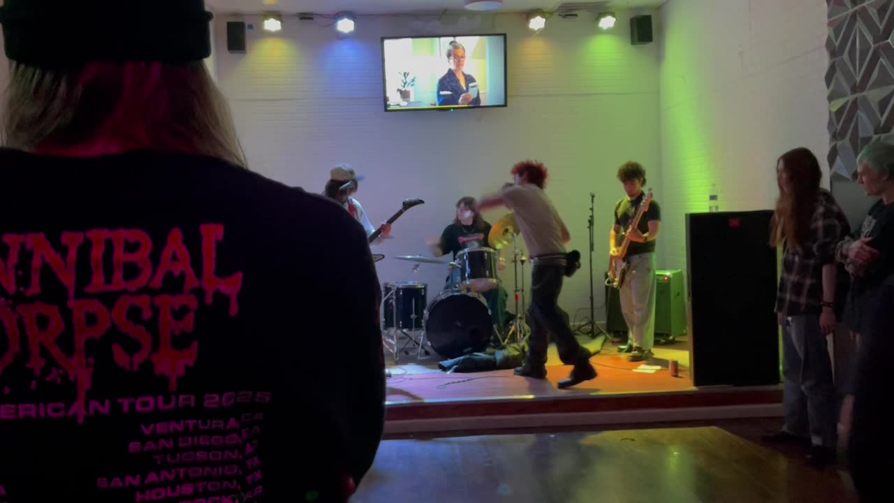 Crike at the Seven Crest in Teaneck, NJ - 11-15-25