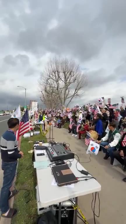 미국에서 열린 태극기 집회 : 대한민국을 살립시다!
