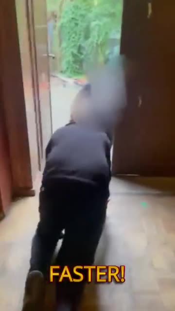 AfD politician Forces Antifa Mob to Clean Up After Attack