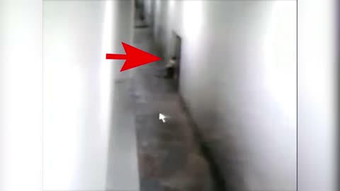 Ghost caught on camera in Plaza Ciudadela, Mexico || Redpill Theorist