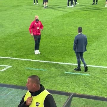 Futbollistet shqiptarë zbresin në stadiumin e Leskovcit për të parë fushën ku do të luajnë