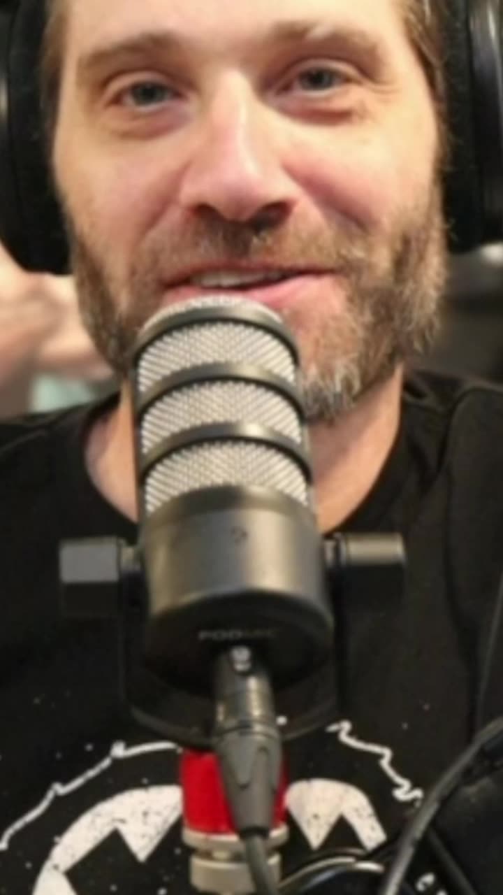 Candace Owens Accidentally Outs Joe Kent as a Criminal Leaker thumbnail