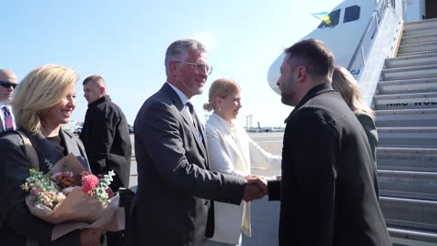 Zelenskyy Arrives in NYC for UN Session — More Pleas, Less Pay
