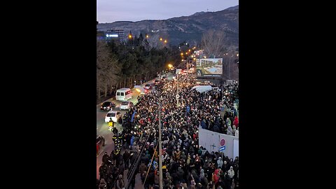 🇬🇪✊ Protesters block highway in Tbilisi. Harsh arrests underway