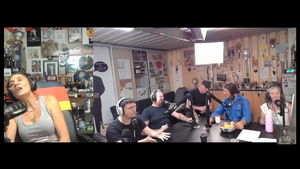 Bunker Studios & TV 🦘💋✌ 🗽Ep. 153 - A long time between drinks! First Panel Show for 2026!