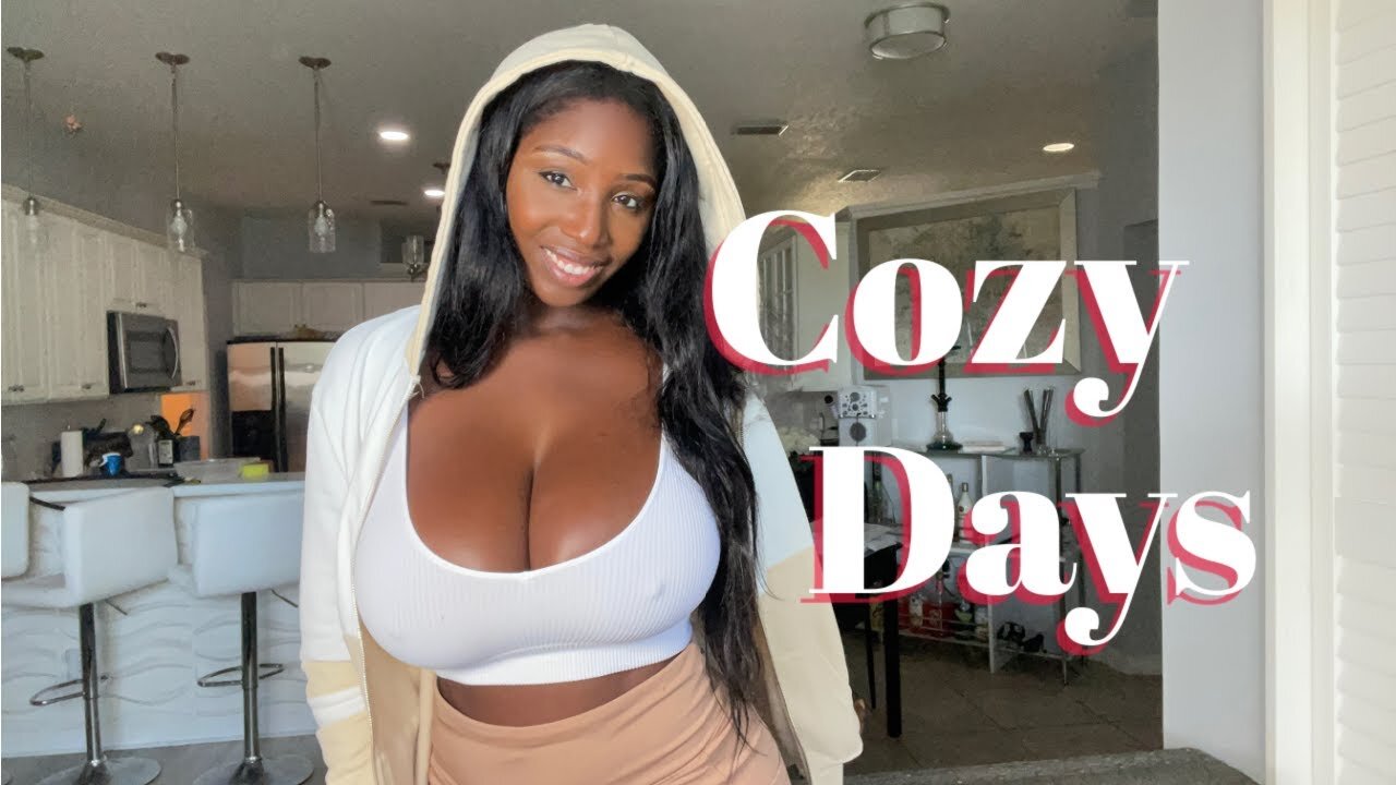 Ellie The Empress Loves Yousify Jackets