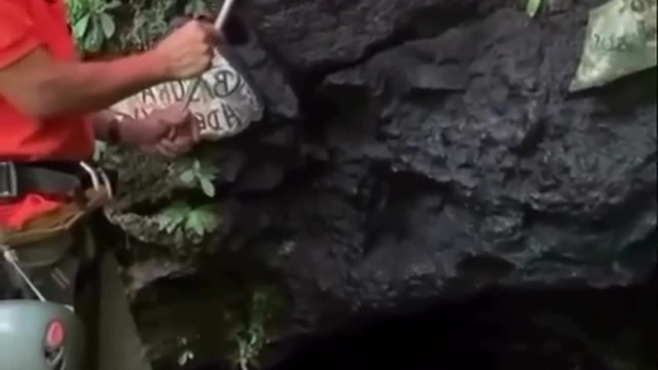 🔥🚫 Never Enter a Cave Without Testing a Flame! | FeedMyCuriosity