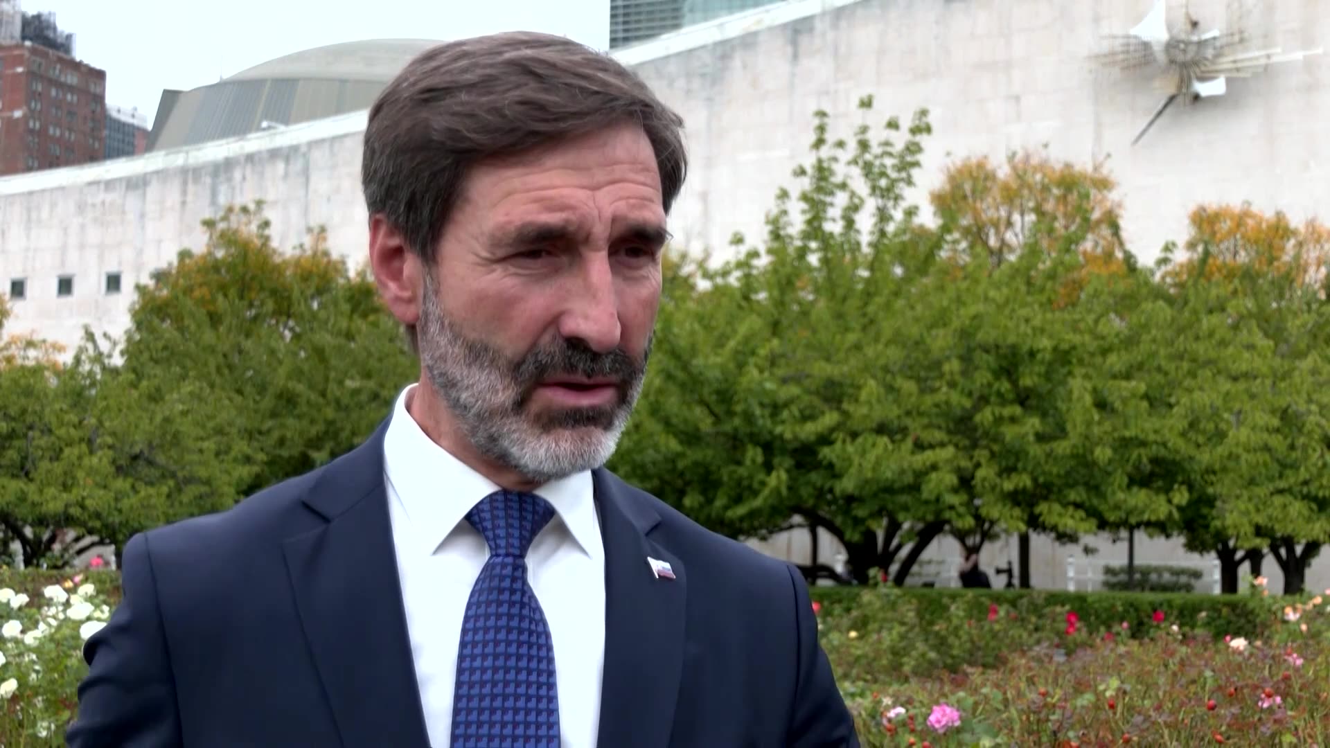 Slovakia questions hypocrisy of some in EU amid Russia LNG ban talks