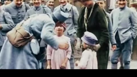 French troops celebrate armistice 🇫🇷 End of WW1 brings relief and hope 🕊️ Soldiers return