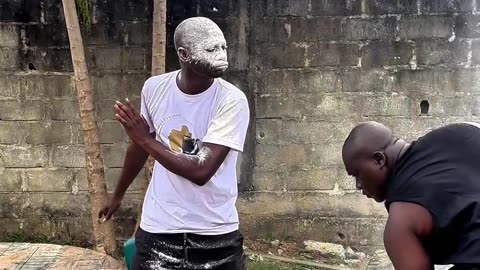 Beware of such friends 🤣🤣