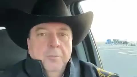 Police in Wyoming Busted Huge Number of Foreigners Who Can’t Speak English Driving Semi Trucks