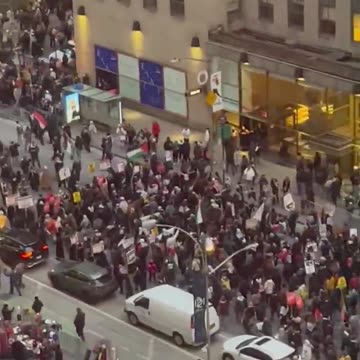 Jihadist sympathizers in NYC hold a march calling for a global Infantada
