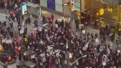 Jihadist sympathizers in NYC hold a march calling for a global Infantada