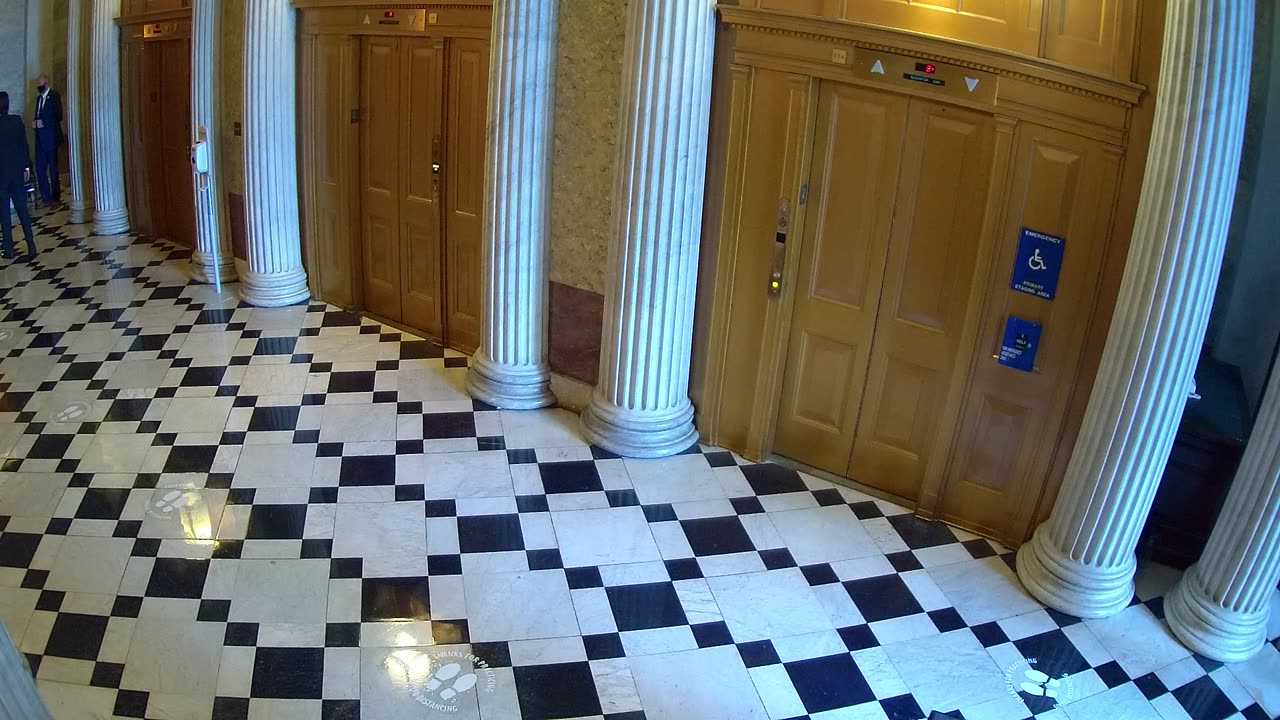 0211USCS02UpperSenDoorElevators_2021-01-06_12h42min28s657ms.mp4