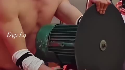 He Blocked a Real Blade… With Pure Focus