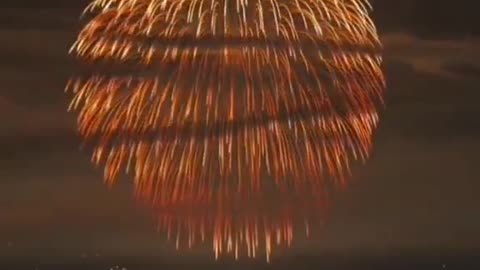 One of the world’s largest single-blast fireworks lights up the sky over Nagaoka, Japan #SHORT