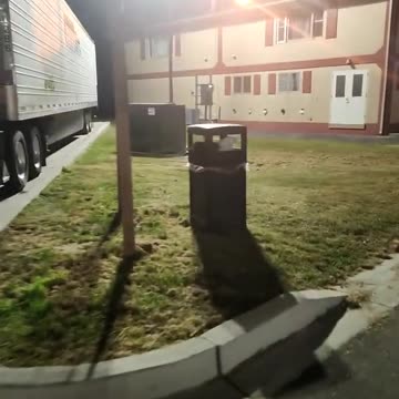 woman found dead when cops inspect his truck #truckinglife #truck #truckingproblems