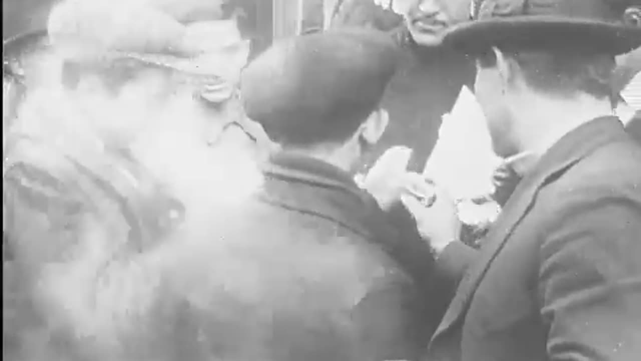 NYC 1940s: Police Share Safety Tips