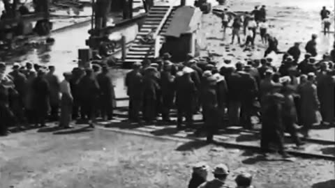 [LAUNCHING THE `BENSON... - [LAUNCHING THE `BENSON FORD' AND FORD YACHT `SIALIA' IN DRY - fc-fc-4013