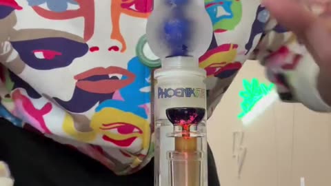 Wake and Bake with Freezable Glycerin Bong #stonerfam #bongguy