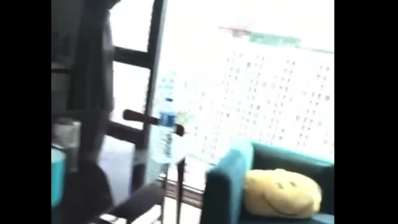 Streamer in Thailand Experiences Magnitude 7.7 Earthquake Live on Stream