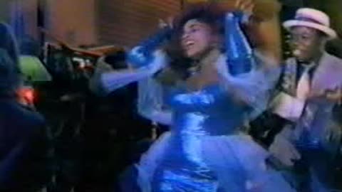 Chaka Khan & Fat Boys - Can't Stop The Street