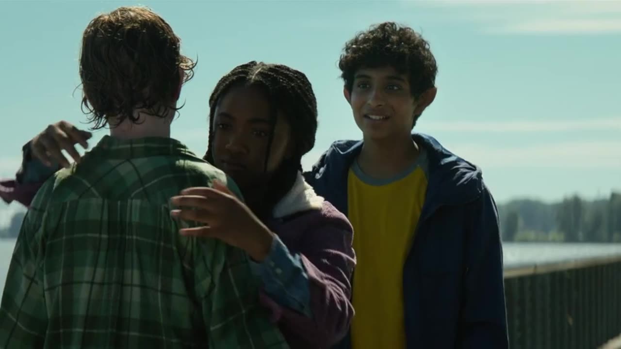 Percy & Annabeth Percy Jackson and the Olympians Percy & Annabeth First Intimate Hug episode 5