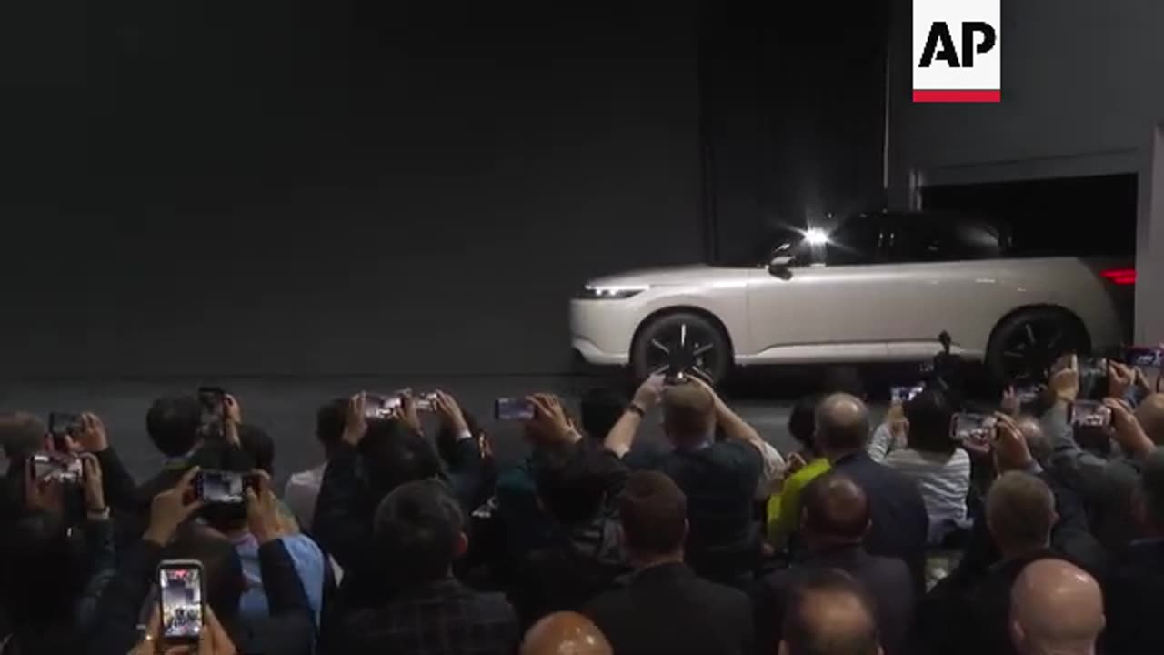 Talk to cars or control them with hand gestures at CES tech show