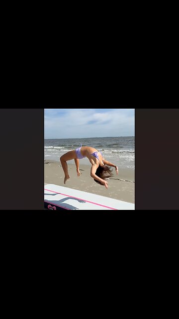 Beautiful beach girl❤❤❤❤❤❤❤