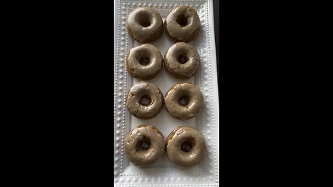 Apple Cinnamon Baked Donuts