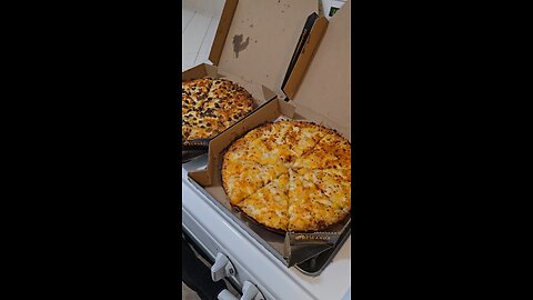#dominospizza #pizza #pizzahut #dominos #junkfood