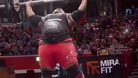 Iron Biby Smashes 217kg Axle Press World Record! 💪🔥