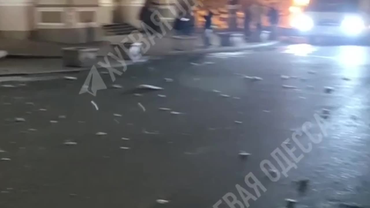 𤬠Russian strike on Odesa, Iskander missilesā¦