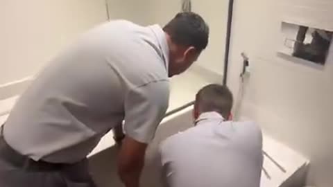 Cat Sealed Into the Bath on Accident